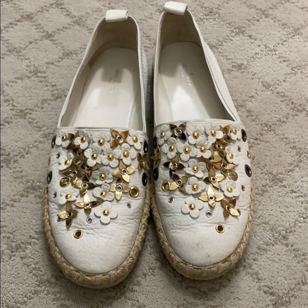 Louis Vuitton White and Gold Floral Flats